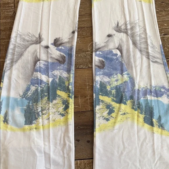 WILDFOX NWT - Picture 2 of 6